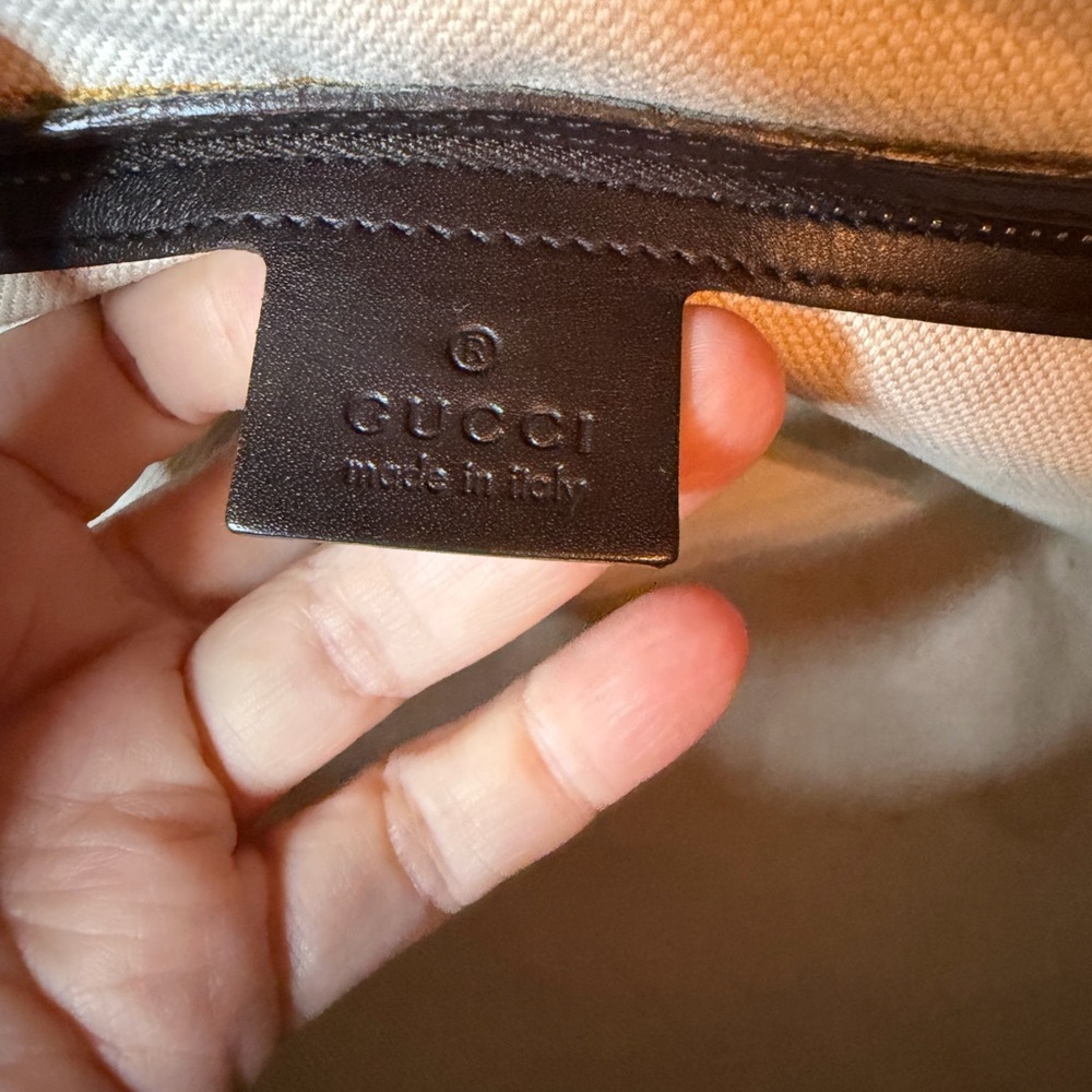 Gucci Beige and Red Shoulder Bag - Picture 7 of 12